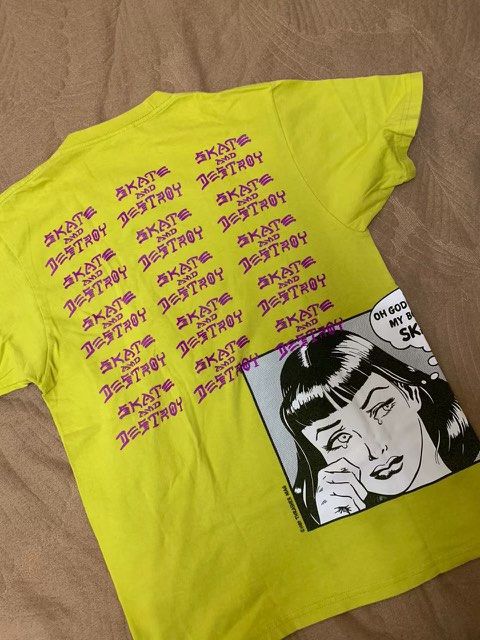 Supreme boyfriend tee online