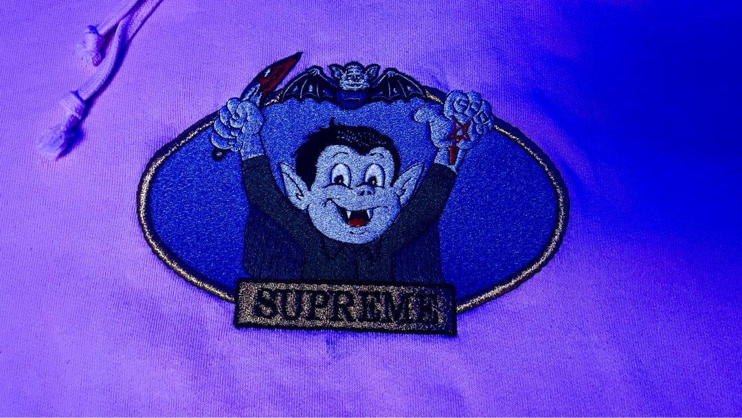 お買得品 Supreme Vampire Boy Hooded Sweatshirt | www.takalamtech.com