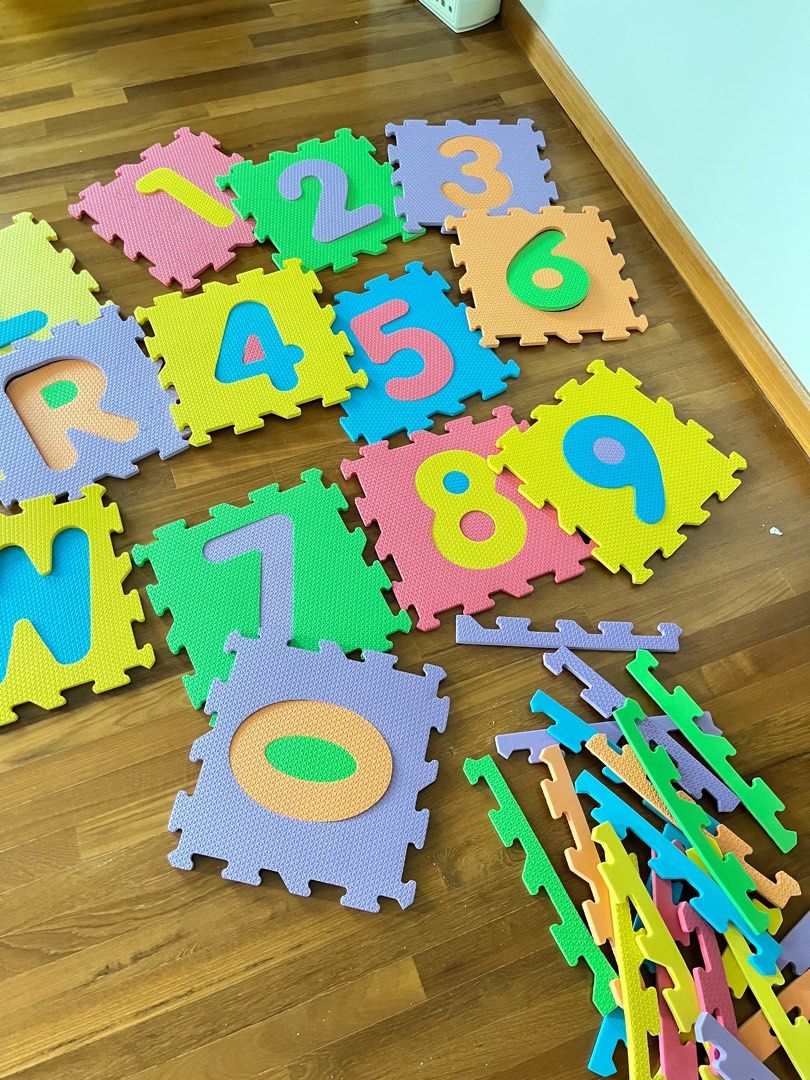 ABC Mat (Toys R Us) Imaginarium Discovery Alphabet & Numbers Mat