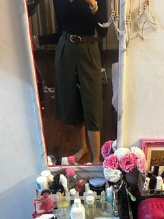 Uniqlo Wide Pleated Pants Cullotes in  Dark Army Green / Olive Zara