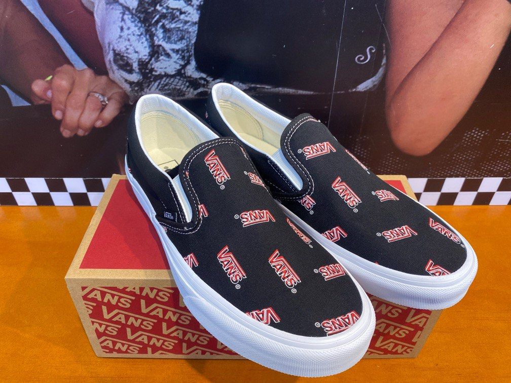 Label mix discount slip on vans