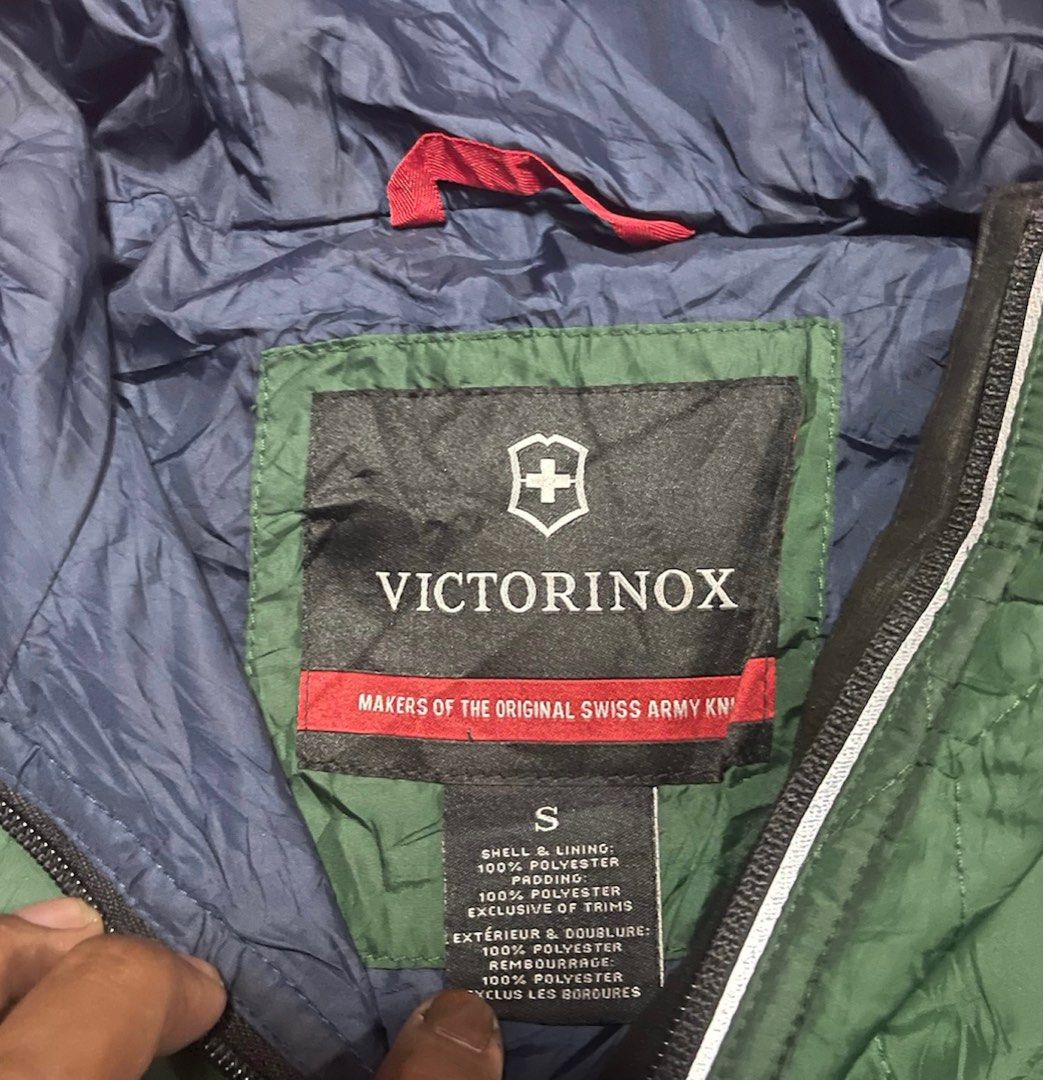 VICTORINOX Men s Fashion Coats Jackets and Outerwear on Carousell