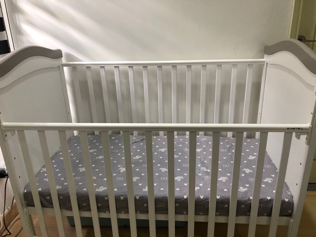 Little acorns deals winchester cot bed