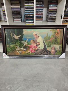Wooden Frame with Mary with Baby Jesus and doves Art Printing