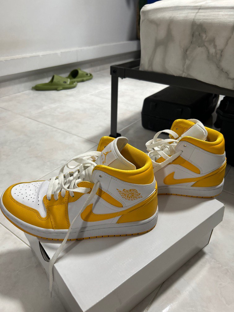 footlocker yellow jordans