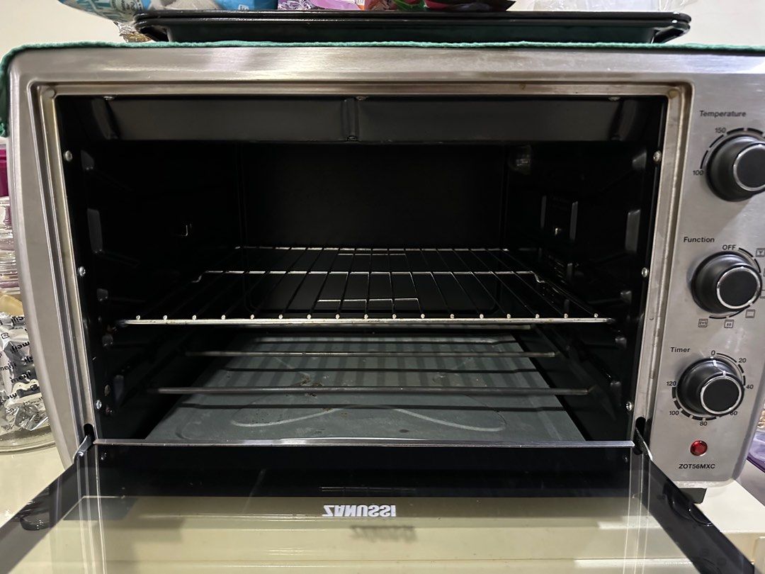 Zanussi Oven 56 litre, TV & Home Appliances, Kitchen Appliances, Ovens