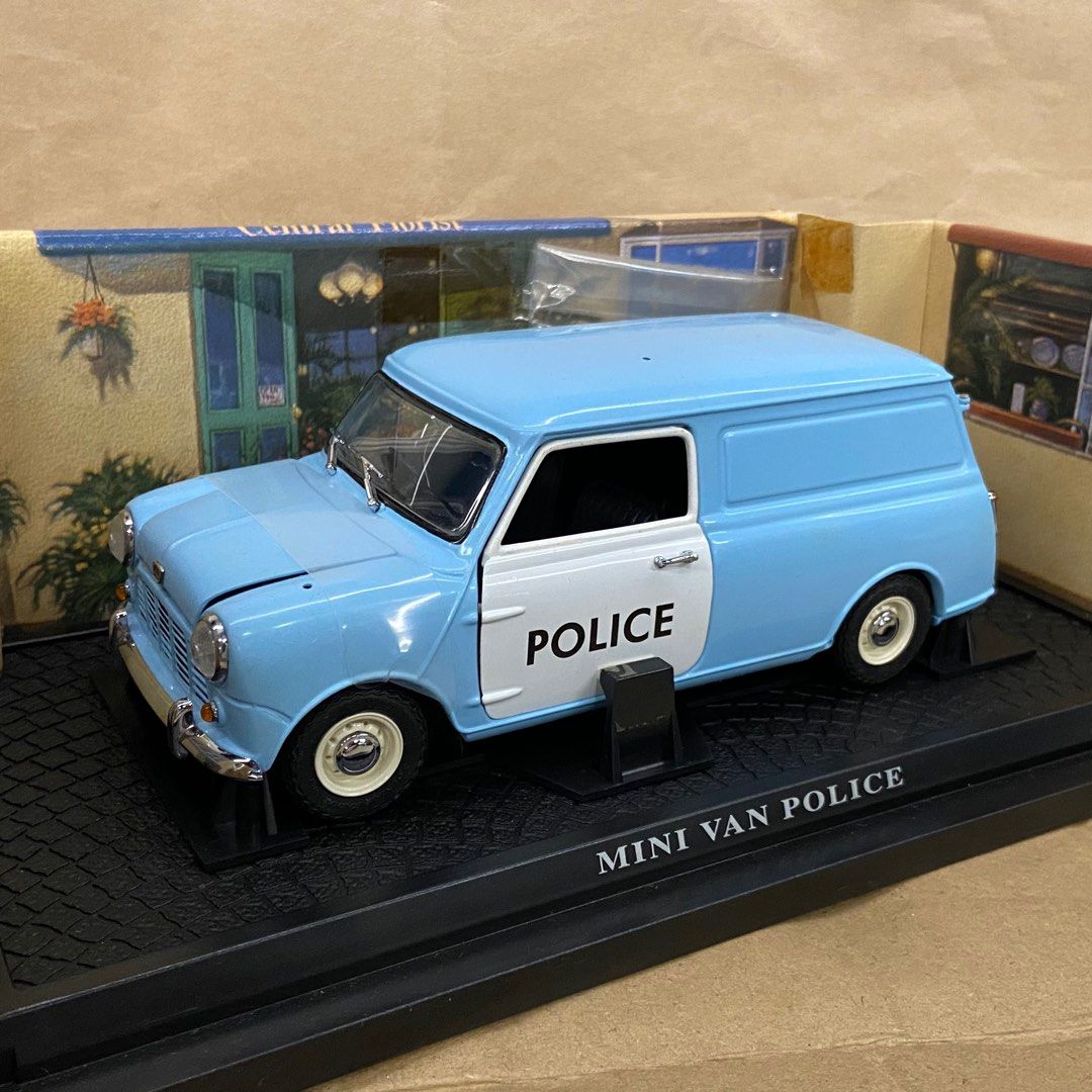 京商 KYOSHO 1/18 MINI VAN POLICE ダイキャスト モデル ミニカー 1475