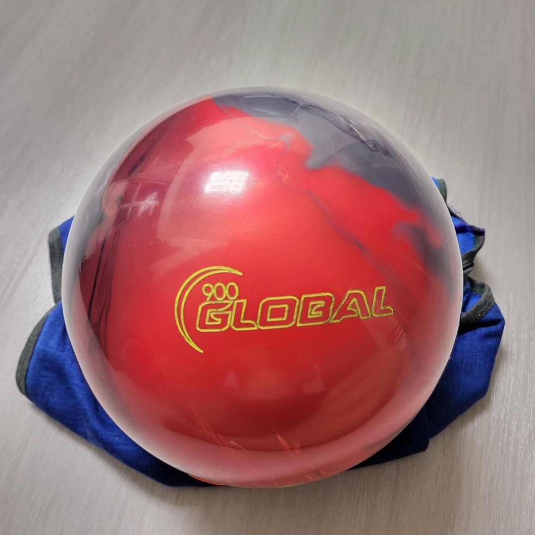 14lbs 900 Global Altered Reality Bowling Ball, Sports Equipment, Sports