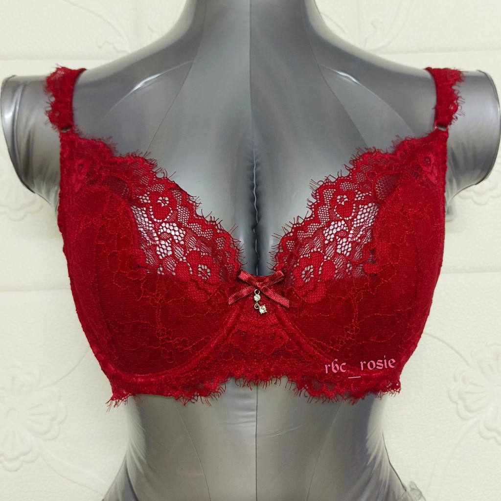 40F/90F QIANYAN PLUS SIZE BRA - WIRED, Women's Fashion, New Undergarments &  Loungewear on Carousell