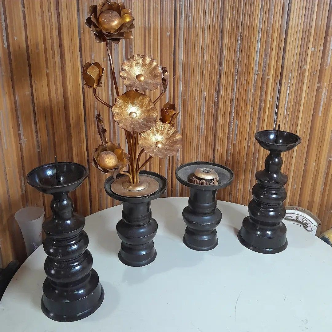 4pcs Vintage Bronze Altar Decorations (Category: Vases & Decorative Bowls) located in Malolos. Submitted by jestrelita (Listing ID 1249588506, Image 3). Description: 4pcs Vintage Bronze Altar Decorations P2500 only - 2 candle holder - 2 golden lotus flower vase + 1 lotus flowrer bouquet - good condition 🇯🇵🏯👘👺🗾🍱🎎🍜🍙.