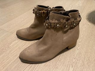 （分類：）位於 。 由 chysophia 提交（商品編號 1249580002，圖片 1）。簡介： 。
