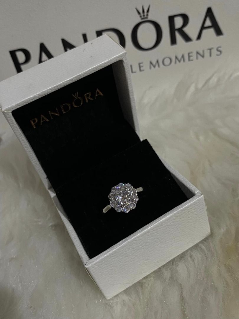 Aesthetic Rings (with box), Women's Fashion, Jewelry & Organizers ...