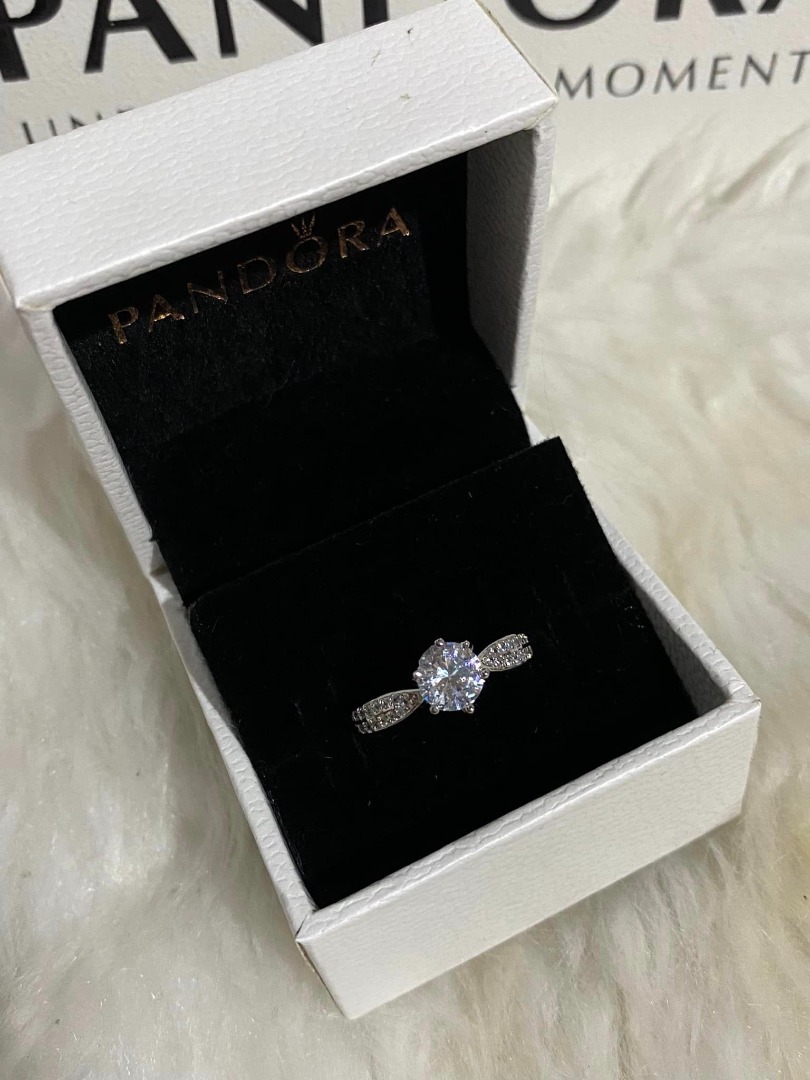 Aesthetic Rings (with box), Women's Fashion, Jewelry & Organizers ...