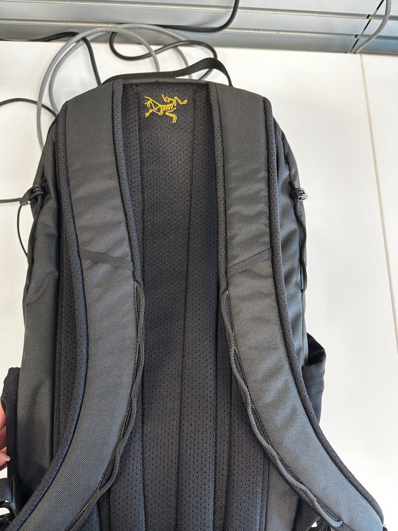 Arcteryx Mantis 16 Backpack, Men's Fashion, Bags, Backpacks on Carousell