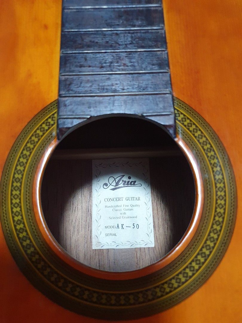 Aria Concert Classical Guitar, Hobbies & Toys, Musical Instruments 