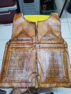 Baju rompi azimat kulit kijang