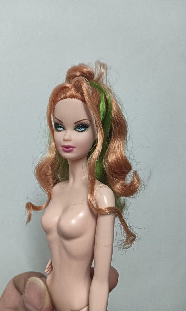 Barbie top top model hair wear