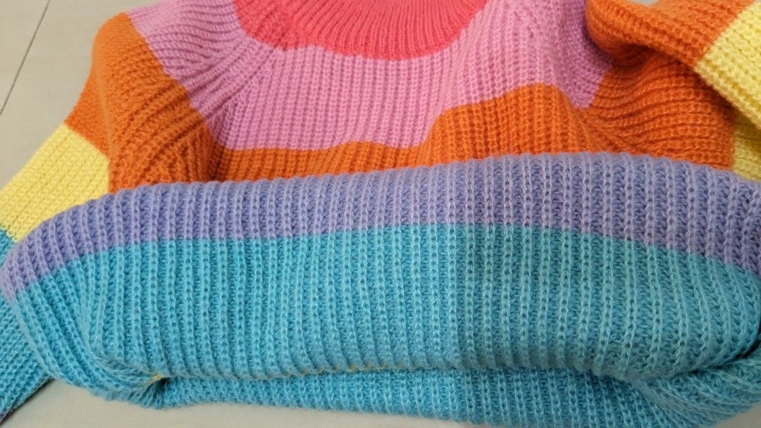Brand new pastel rainbow sweater for toddlers Babies Kids