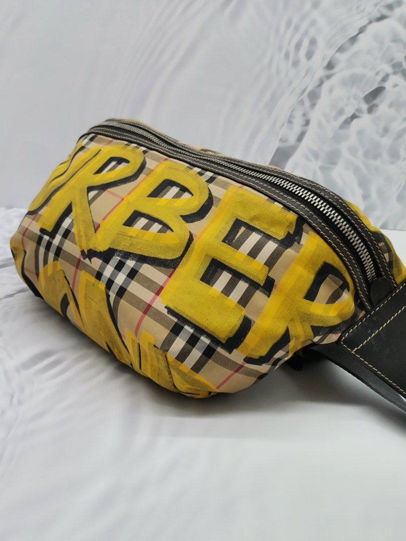 Burberry graffiti fanny pack clearance