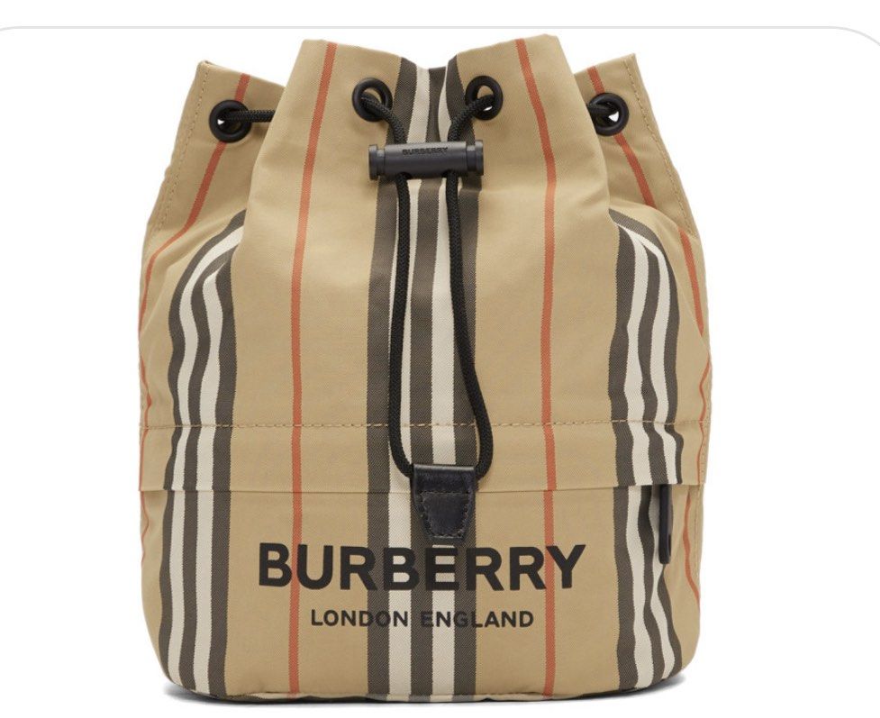 Burberry Phoebe Small Bucket Bag Brand New Luxury Bags