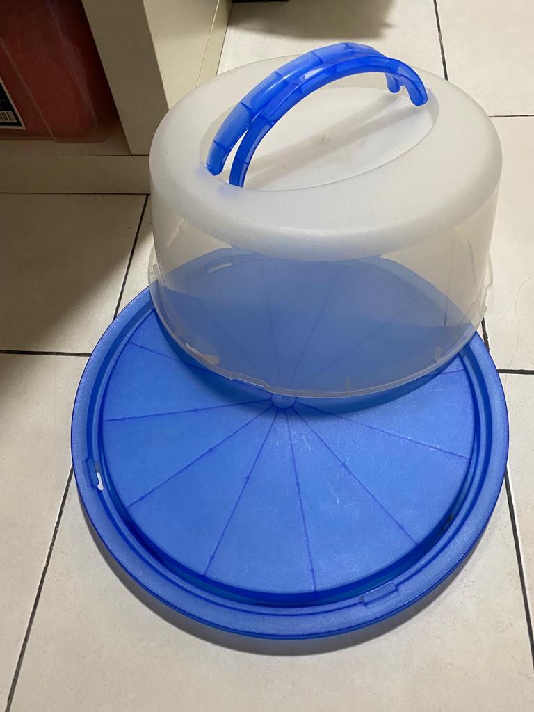 Cake Carrier, Furniture & Home Living, Kitchenware & Tableware