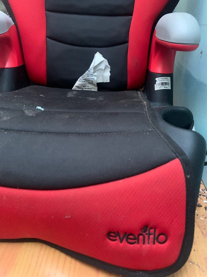 Car Seat Red Evenflo Sale! ! (Category: Car Seats) located in Taytay. Submitted by deekathlean5 (Listing ID 1249495809, Image 2). Description: Declutter. Nakatambak lang kaya ibinigay nalang ng mura, madumi lang need to wash as you can see sa pic asa stock room kaya madumi but all good no flaws all color not faded sobrang kinis pwede pwede sa maarte. 😊 .