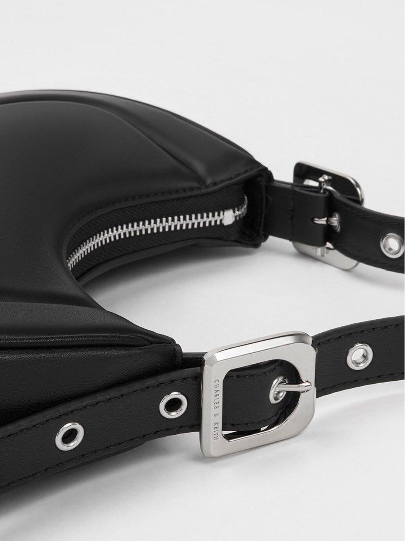 Charles and Keith Bag (Category: Shoulder Bags) located in Manila. Submitted by declutterdoctor (Listing ID 1249593524, Image 3). Description: used twice only! rfs: decluttering.