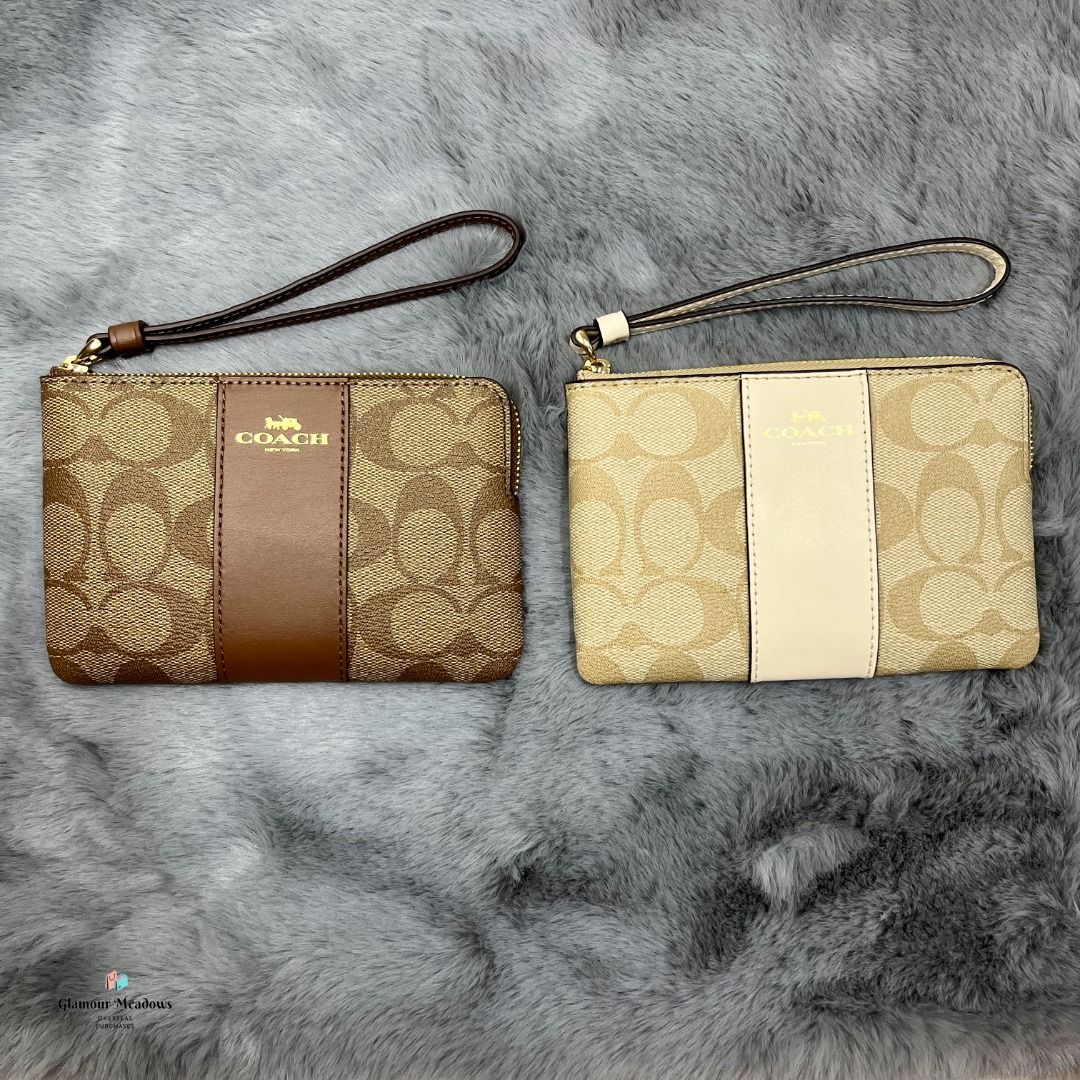 Coach signature corner zip wristlet store
