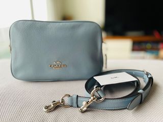 COACH JES CROSSBODY IN COLORBLOCK F72704 (LIGHT SADDLE/GOLD), Women's  Fashion, Bags & Wallets, Cross-body Bags on Carousell