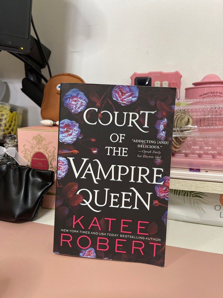 Court of the vampire queen katee robert Hobbies Toys Books