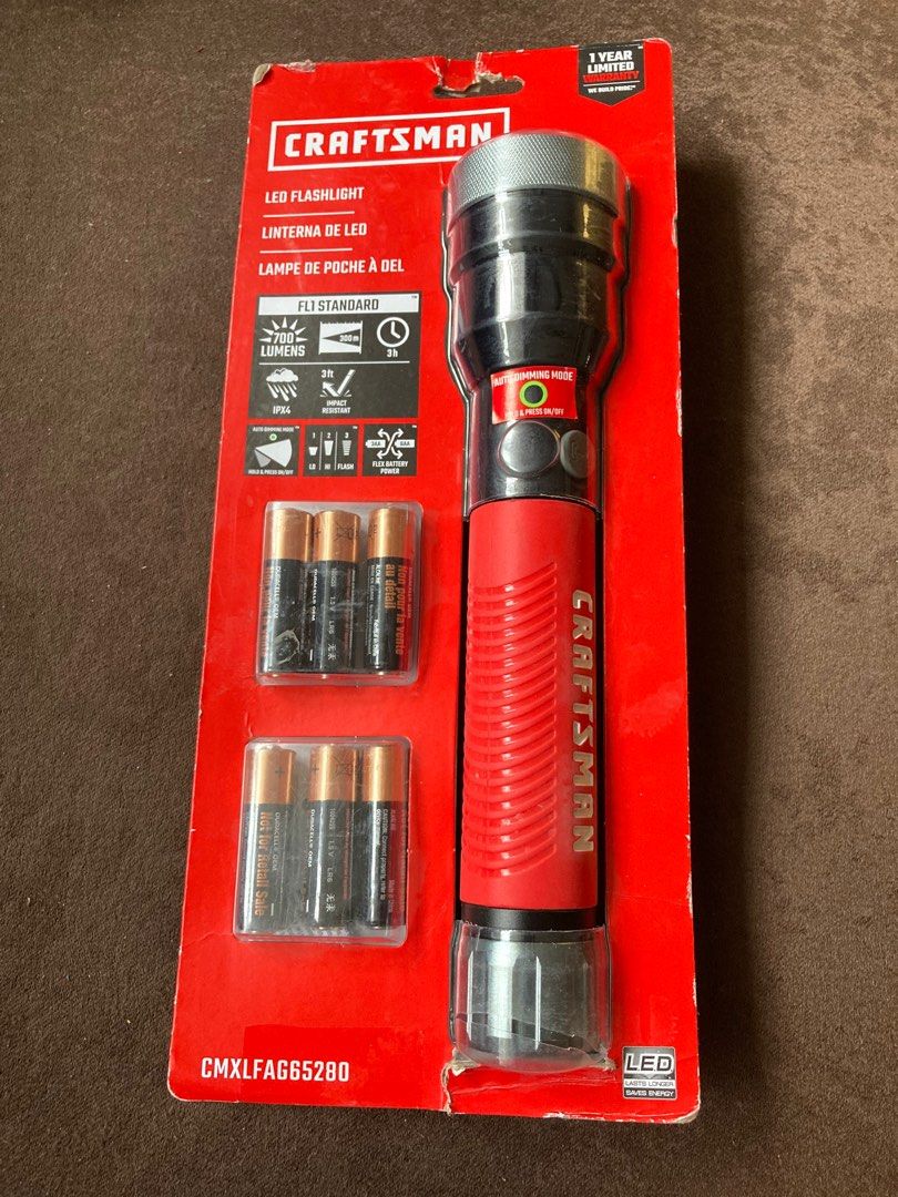 CRAFTSMAN LED flashlight 700 Lumen 3 Modes LED Spotlight