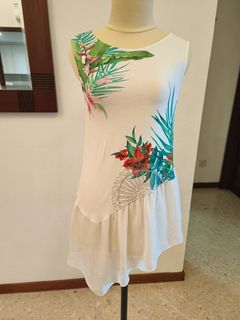 (Category: ) located in . Submitted by whimsicalfindssg (Listing ID 1249506415, Image 1). Description: .