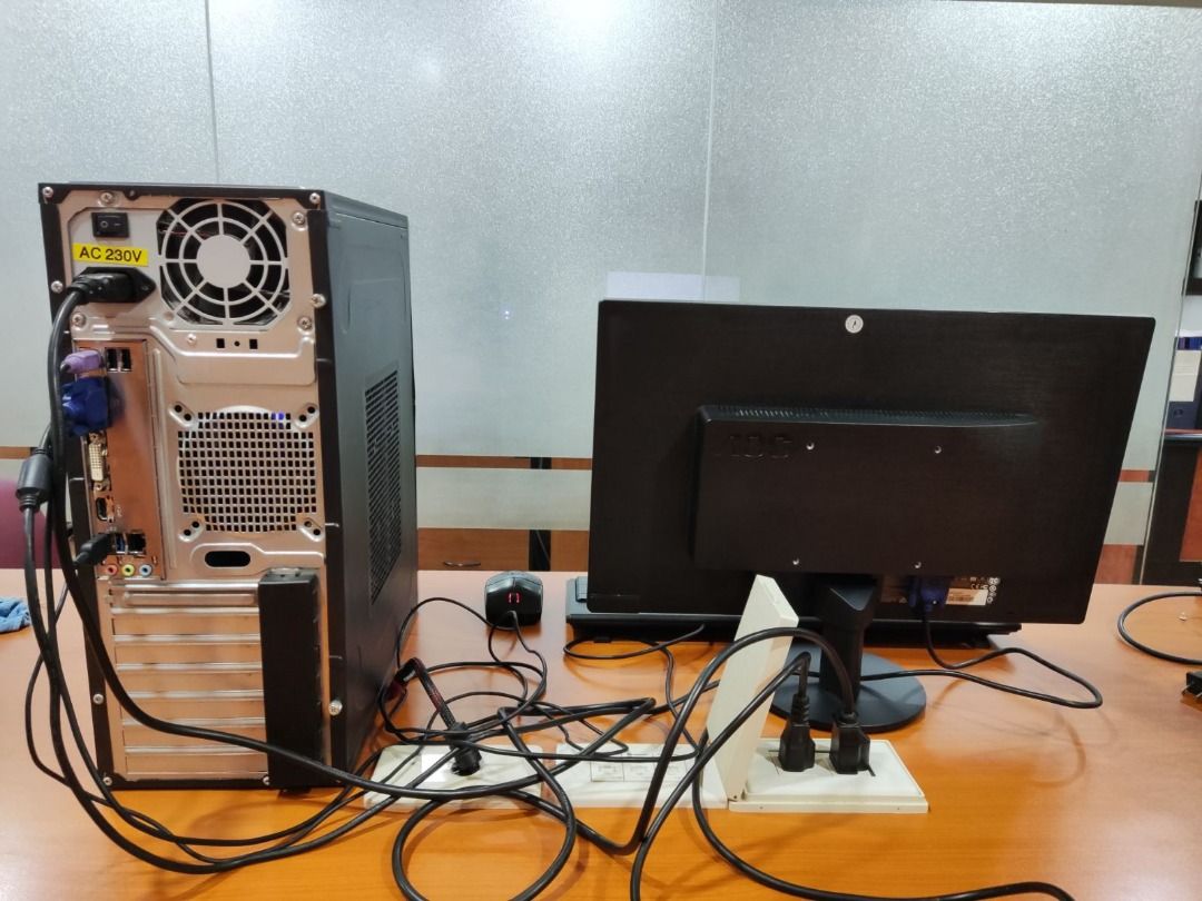 Desktop Complete Computer Set with installed 500GB Hard Drive (Category: Desktops) located in Pasig City. Submitted by rmcruzsell2022 (Listing ID 1249500218, Image 2). Description: Desktop Complete Computer Set with installed 500GB (Seagate - Barracuda) hard drive. Inclusions: Keyboard Mouse Power cords KVM switch.