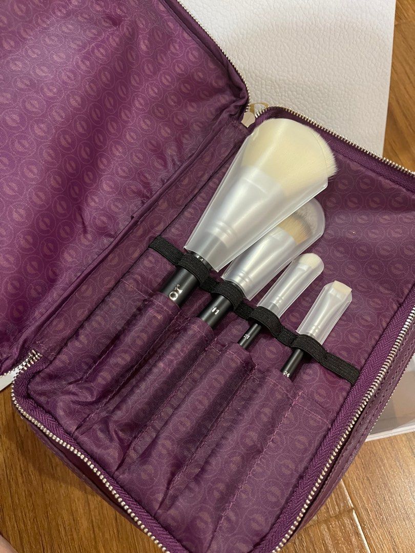 Dior brush set, Beauty & Personal Care, Face, Makeup on Carousell
