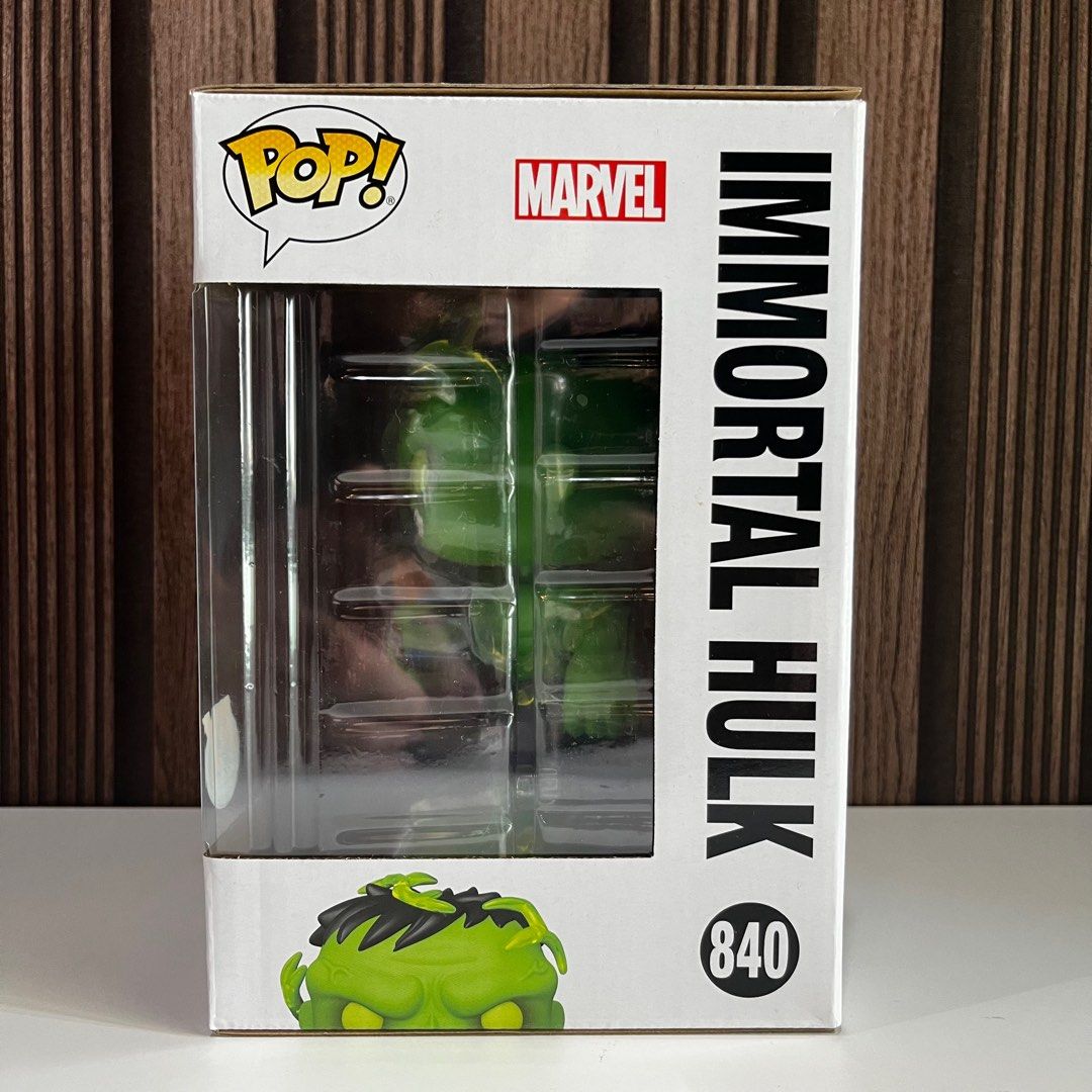 Figura Funko Pop! Immortal Hulk y Comic PX Marvel