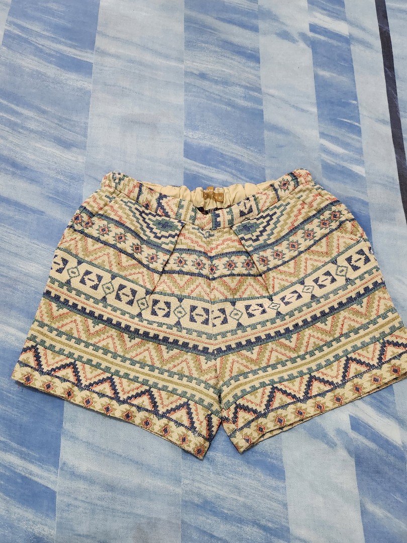 Girls aztec hotsell shorts