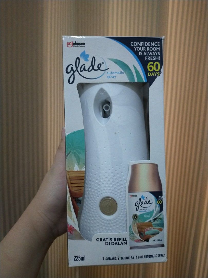 Glade Automatic Spray on Carousell