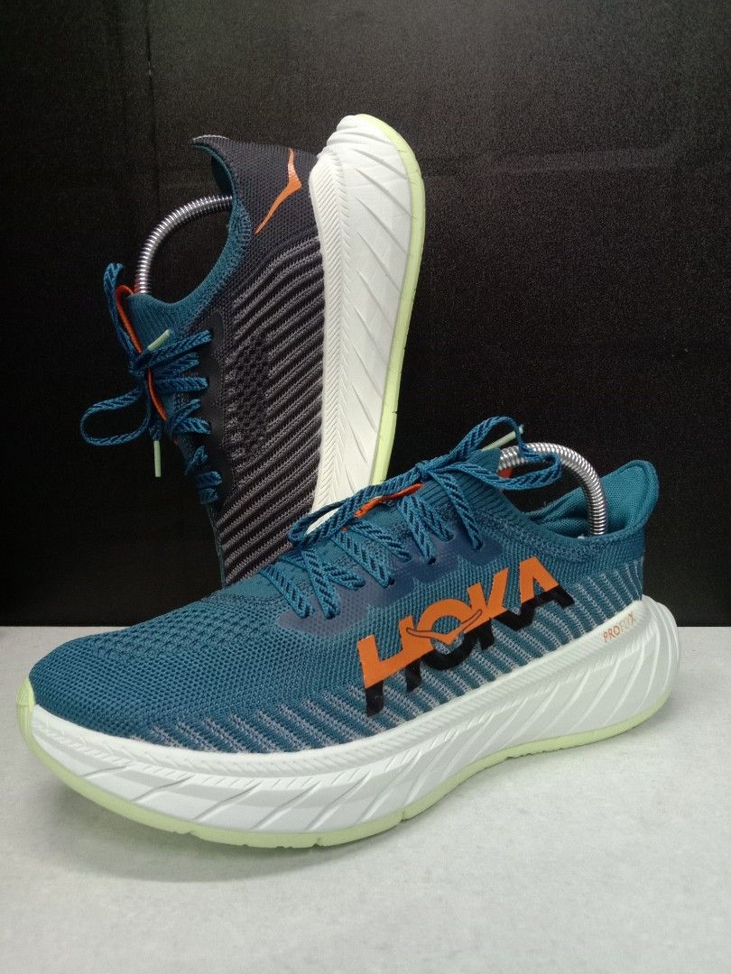 hoka carbon fibre