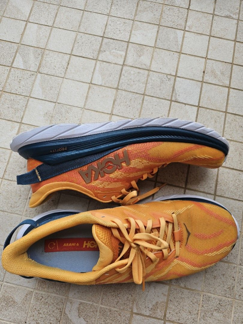 Hoka Men Mach Supersonic Running Shoes US 10.5D, Men's Fashion