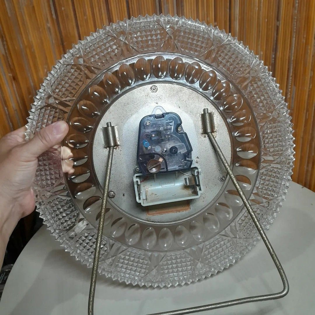 Hoya Display HOYA Lofty Clock Display P1000 - 30cm diameter - battery operated ...