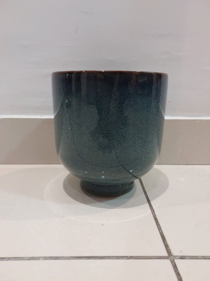 Ikea Pot Dromsk, Furniture & Home Living, Gardening, Pots & Planters on Carousell