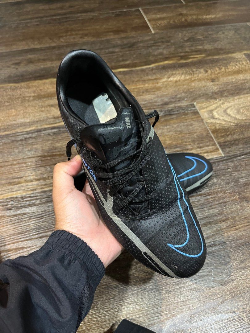 kasut bola nike phantom