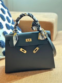 Hermes Kelly Retourne 25 Fauve Barenia Faubourg, Luxury, Bags & Wallets on  Carousell