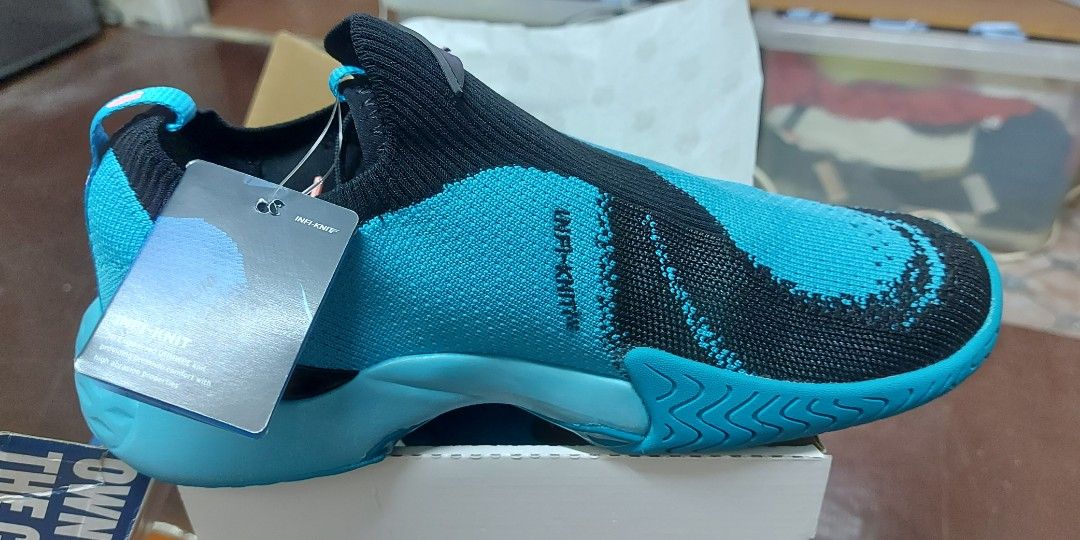 Aero knit top tennis shoes