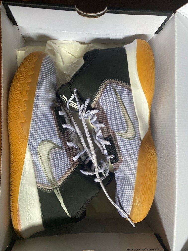 Kyrie flytrap gum new arrivals sole