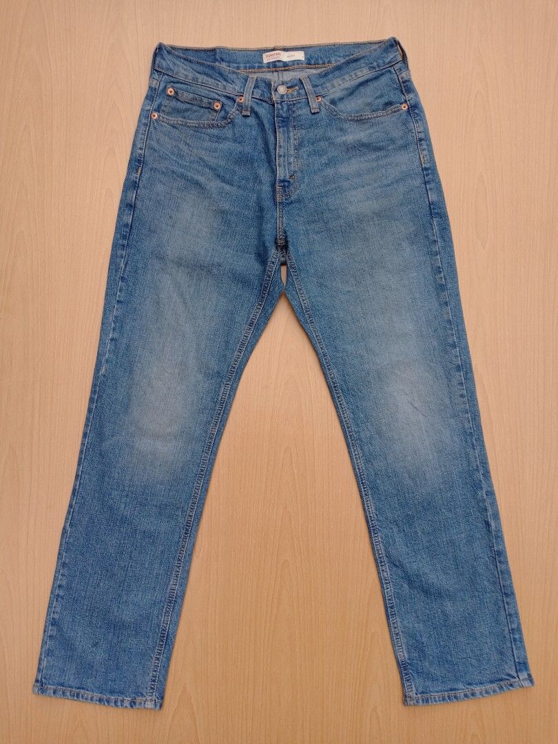 Levis clearance signature series