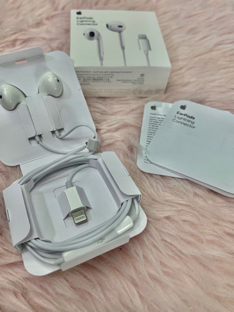 LIGHTNING EARPHONES, Audio, Earphones on Carousell