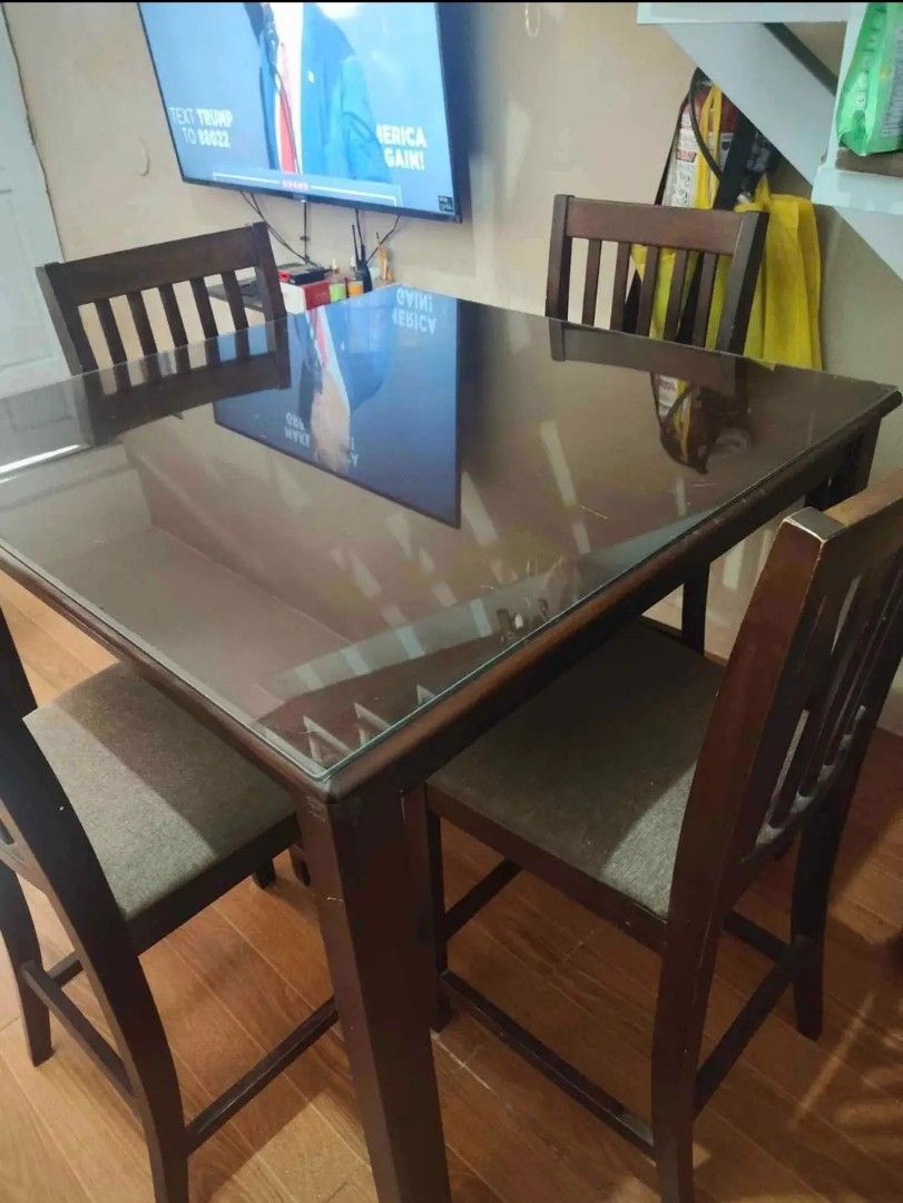 like-new-4-seater-dining-table-on-carousell
