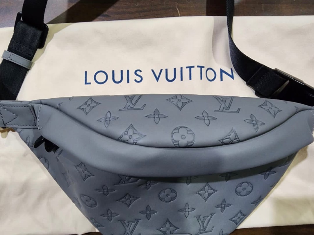 Louis vuitton waist bag(ada date code), Men's Fashion, Bags, Belt bags,  Clutches and Pouches on Carousell