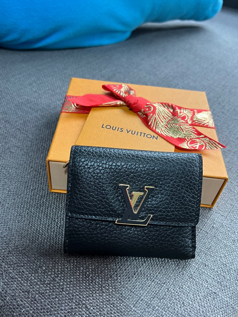 Louis Vuitton Capucines Xs Wallet, Green, One Size